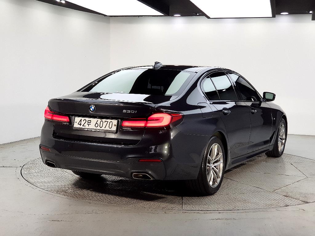 BMW 5 Series - Vista 4