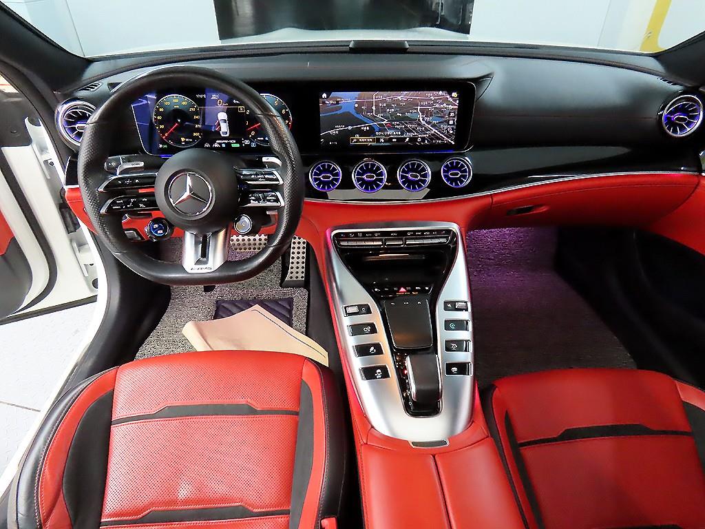 Mercedes Benz AMG GT - Vista 7