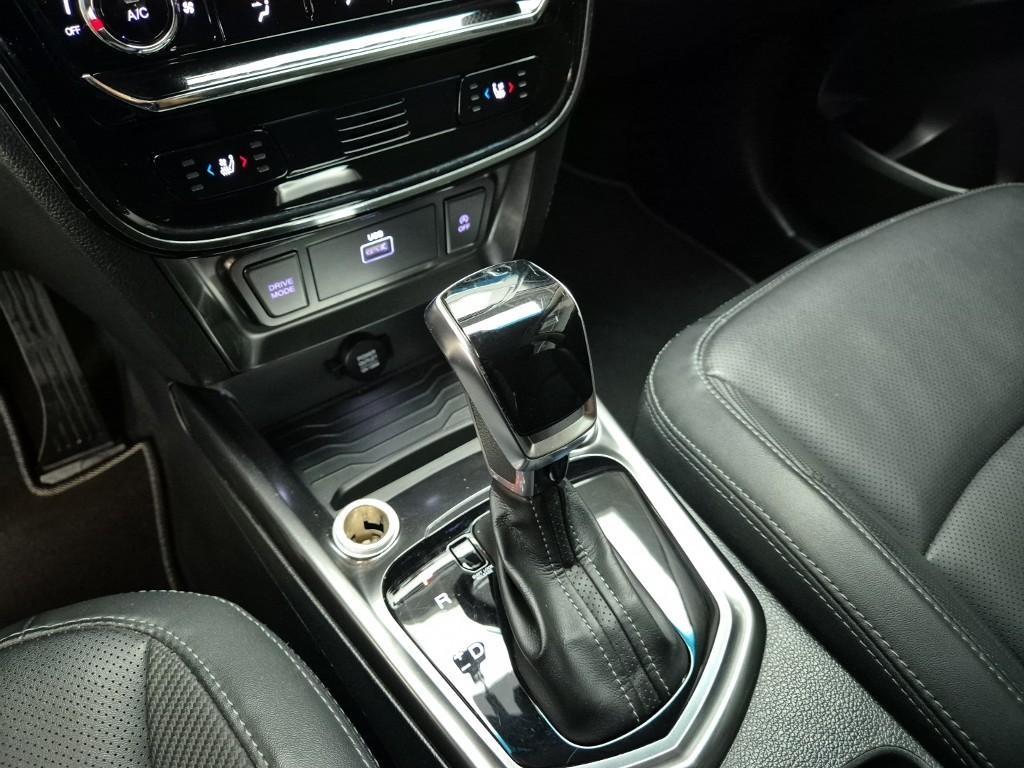 Ssangyong Tivoli - Vista 7