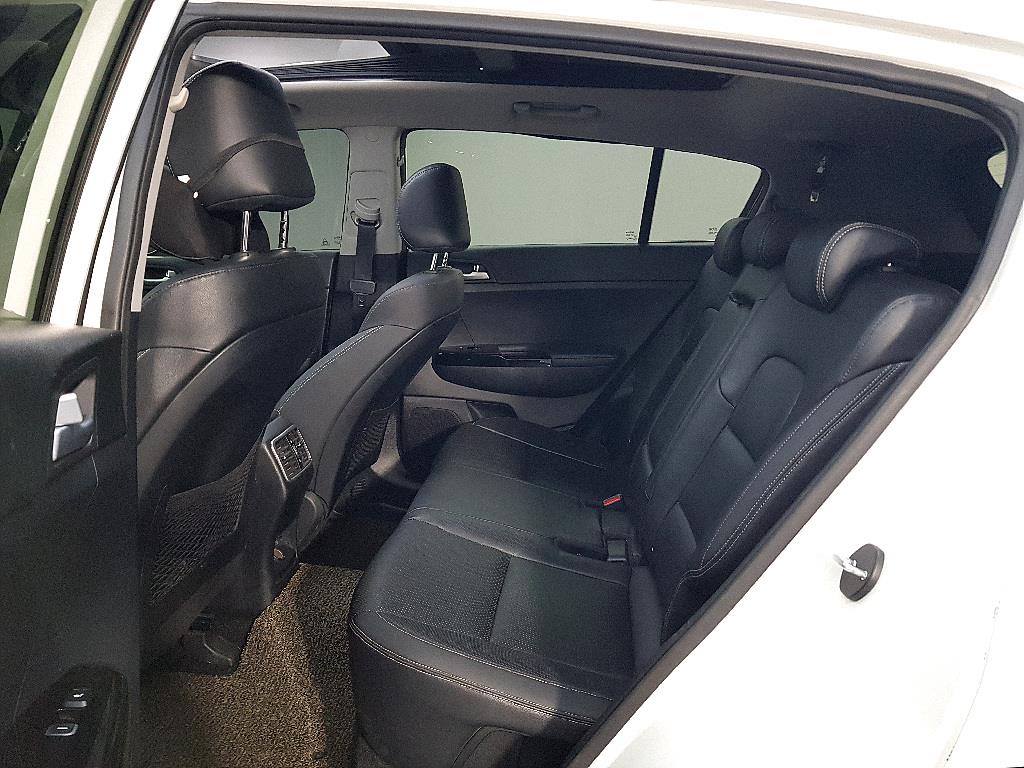 KIA Sportage - Vista 9
