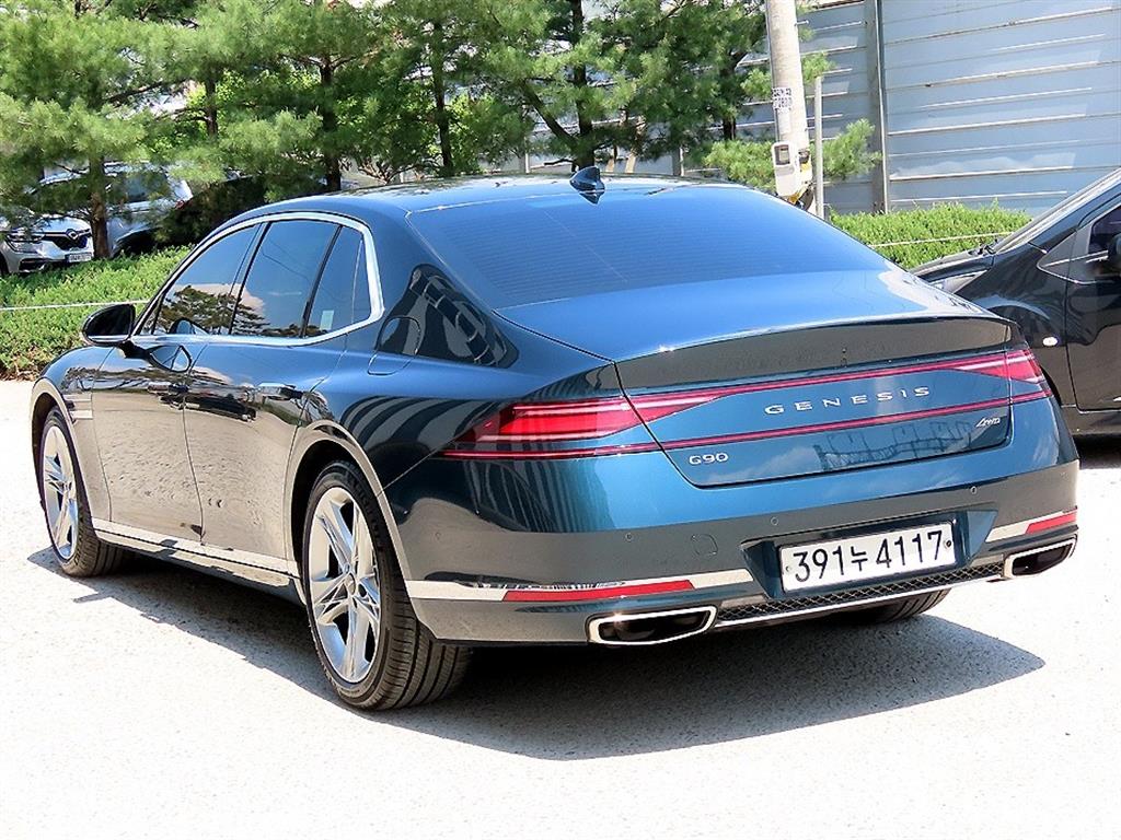 Genesis G90 - Vista 3