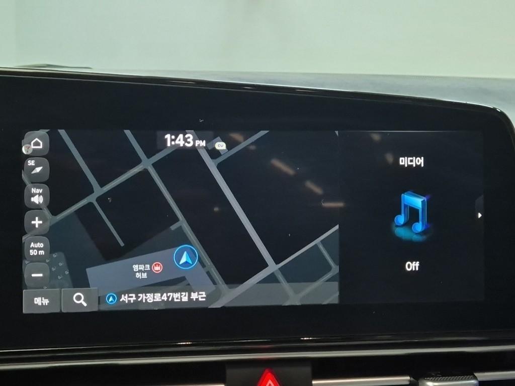 HYUNDAI Avante - Vista 12