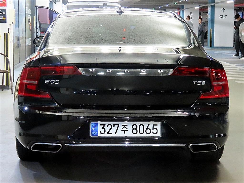 Volvo S90 - Vista 5