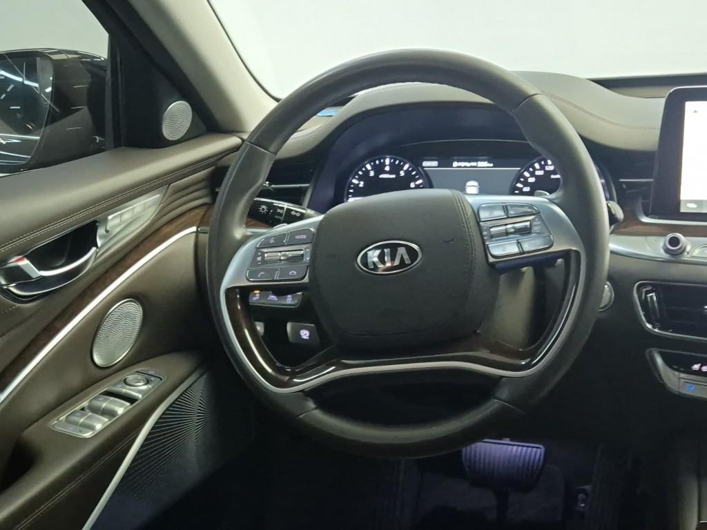 KIA K9 - Vista 9