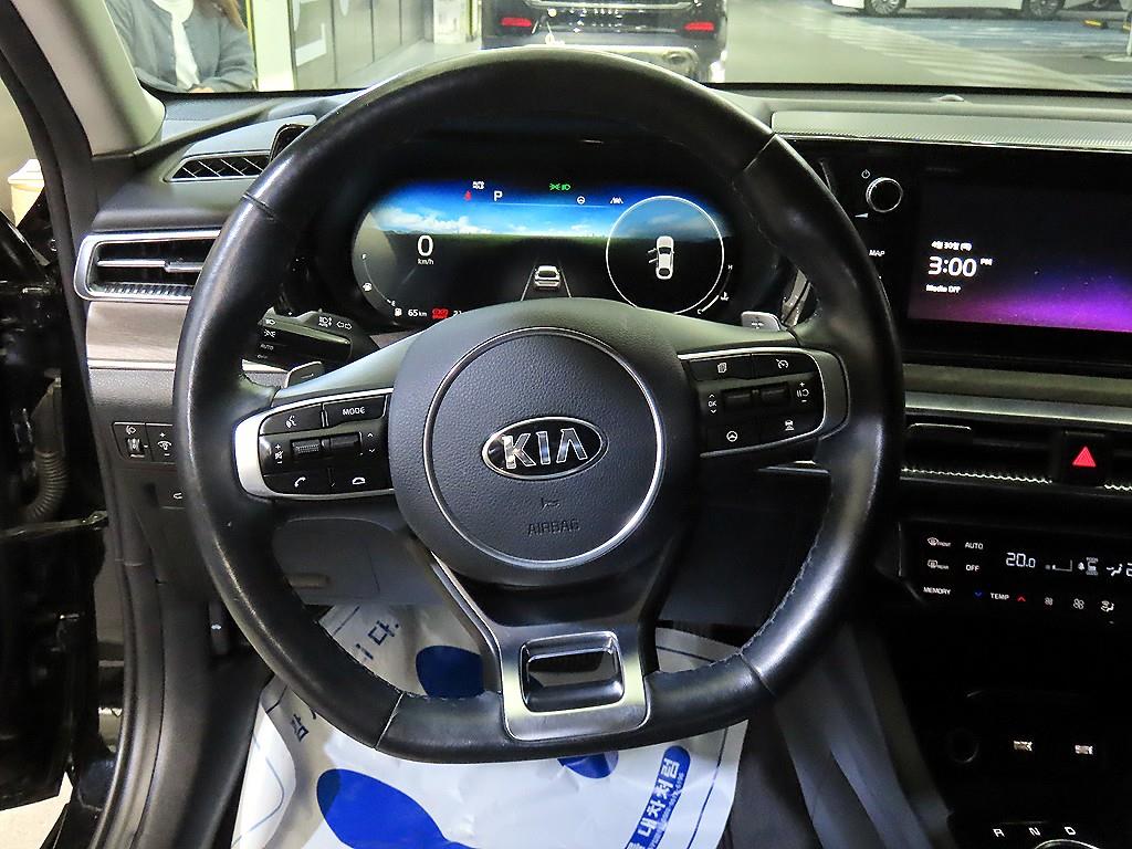KIA K5 - Vista 8