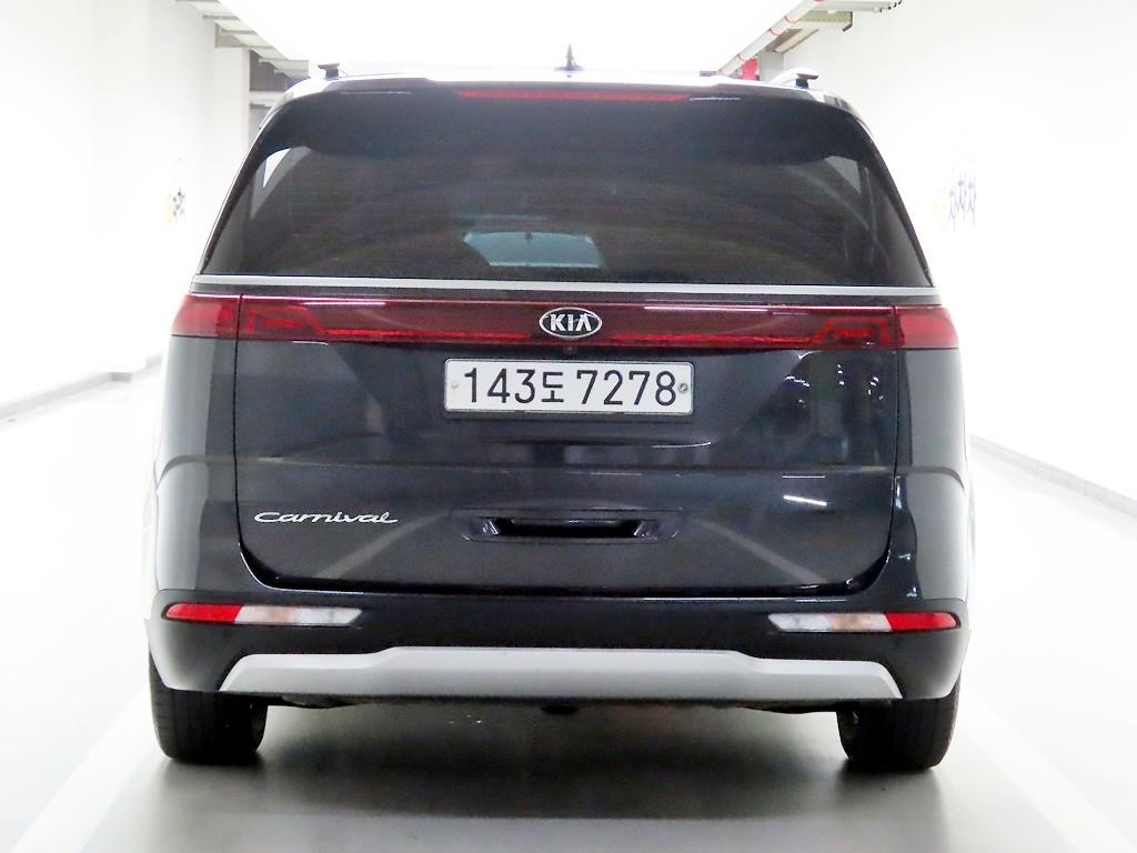 KIA Carnival - Vista 3