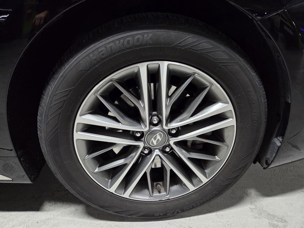 HYUNDAI Grandeur 2019 Negro - Importación desde Corea - HF Imports Iquique - Foto 17