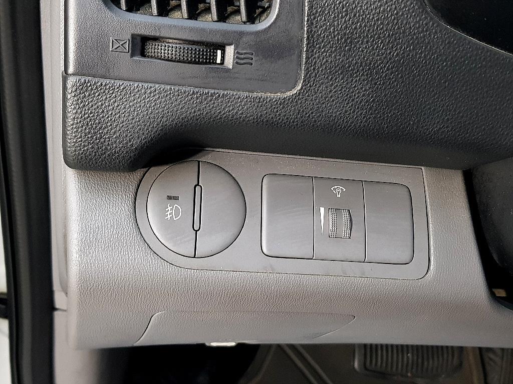 HYUNDAI Starex - Vista 11