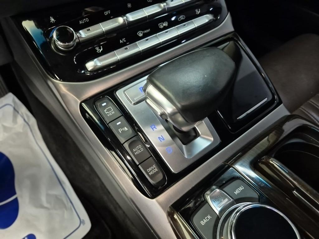 Genesis EQ900 - Vista 8
