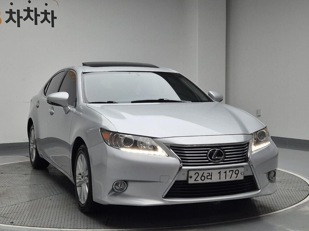 Lexus ES - Vista 3