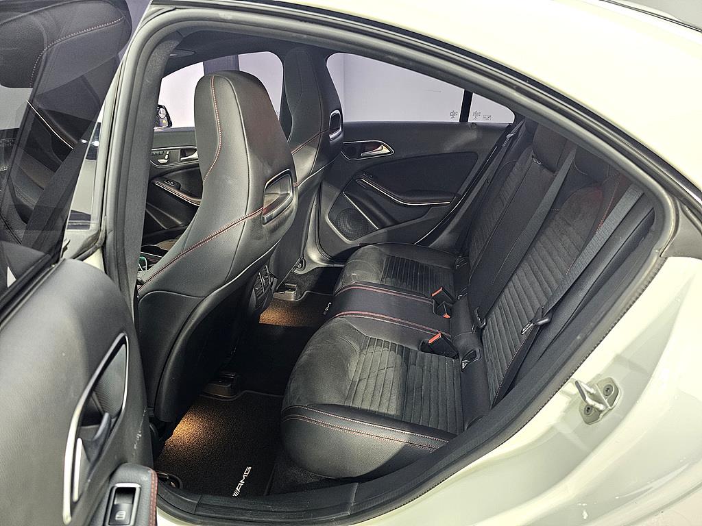 Mercedes Benz CLA Class - Vista 9