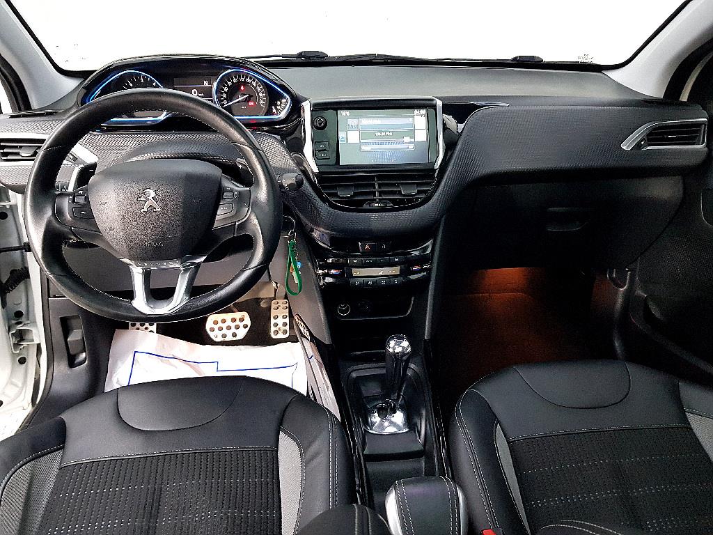 Peugeot 2008 - Vista 5