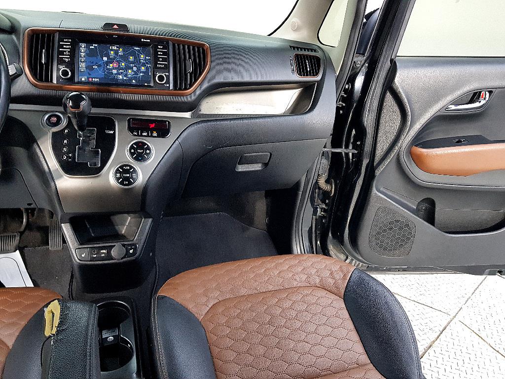 KIA Ray - Vista 10