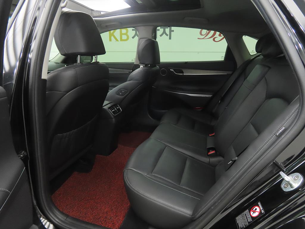 HYUNDAI Grandeur - Vista 6