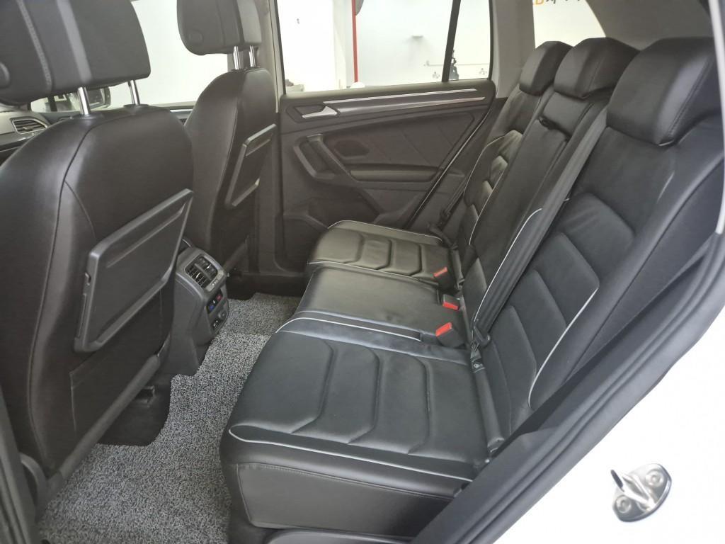 Volkswagen Tiguan - Vista 12