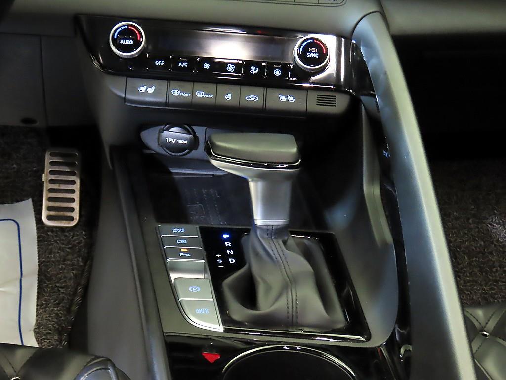 HYUNDAI Avante - Vista 12