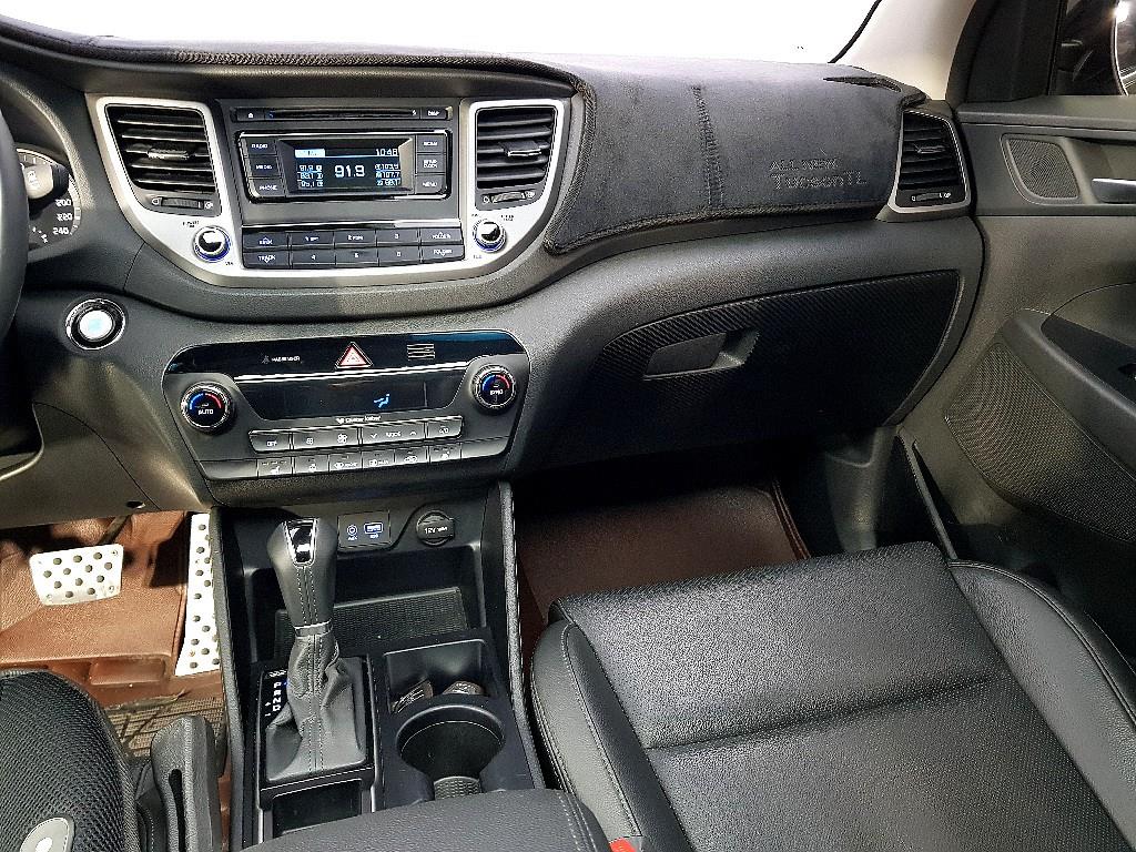 HYUNDAI Tucson - Vista 10