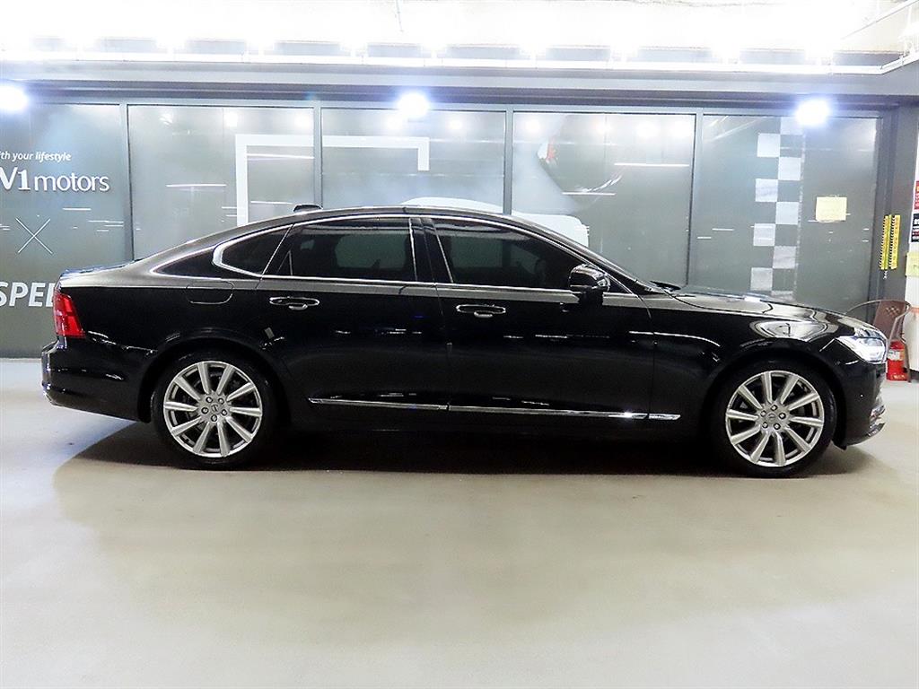 Volvo S90 - Vista 3