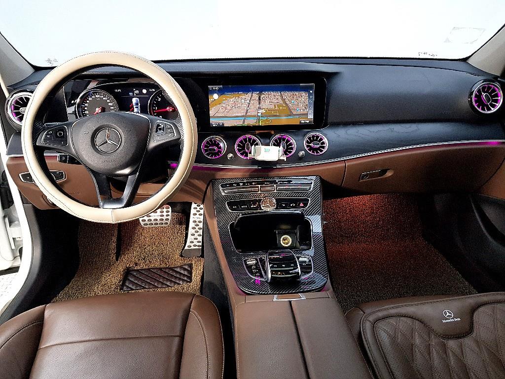 Mercedes Benz E class - Vista 5