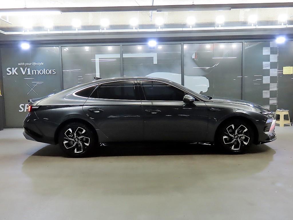 HYUNDAI Sonata - Vista 3