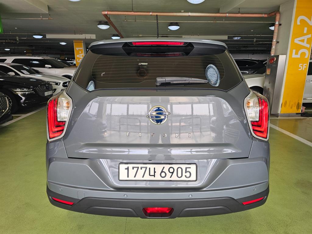 Ssangyong Tivoli - Vista 4