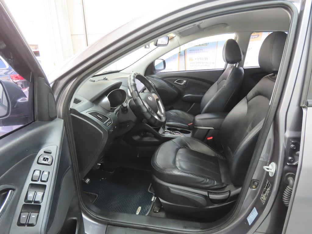 HYUNDAI Tucson - Vista 5