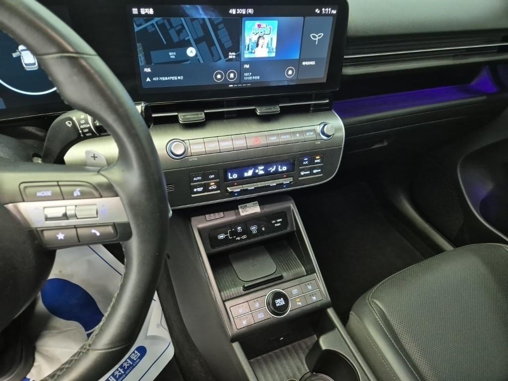 HYUNDAI Kona - Vista 10