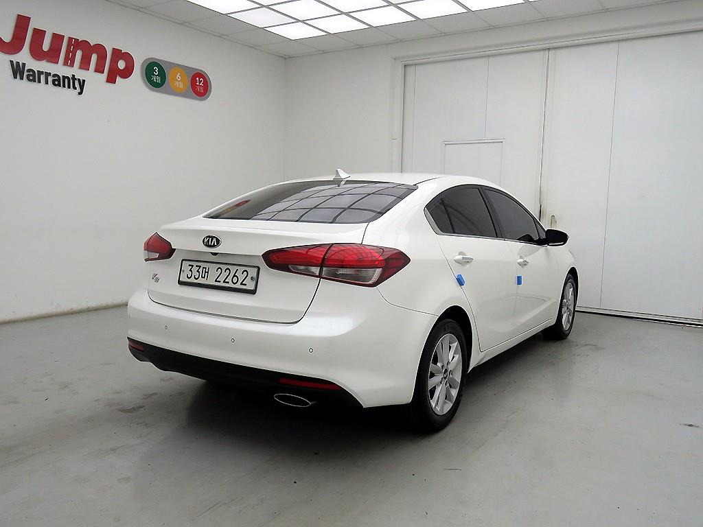 KIA K3 - Vista 4