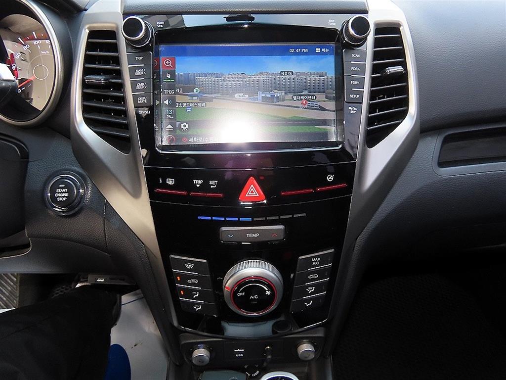 Ssangyong Tivoli 2016 Azul - Importación desde Corea - HF Imports Iquique - Foto 14