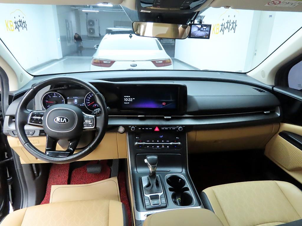 KIA Carnival - Vista 7