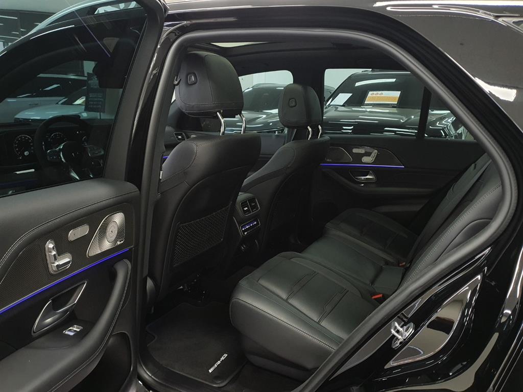 Mercedes Benz GLE Class - Vista 8