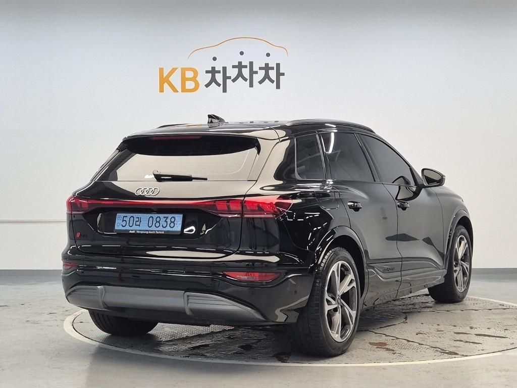 Audi Q6 e-tron - Vista 3
