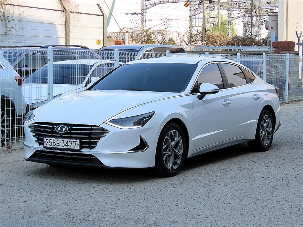 HYUNDAI Sonata - Vista 2