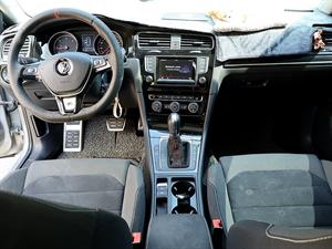 Volkswagen Golf - Vista 10