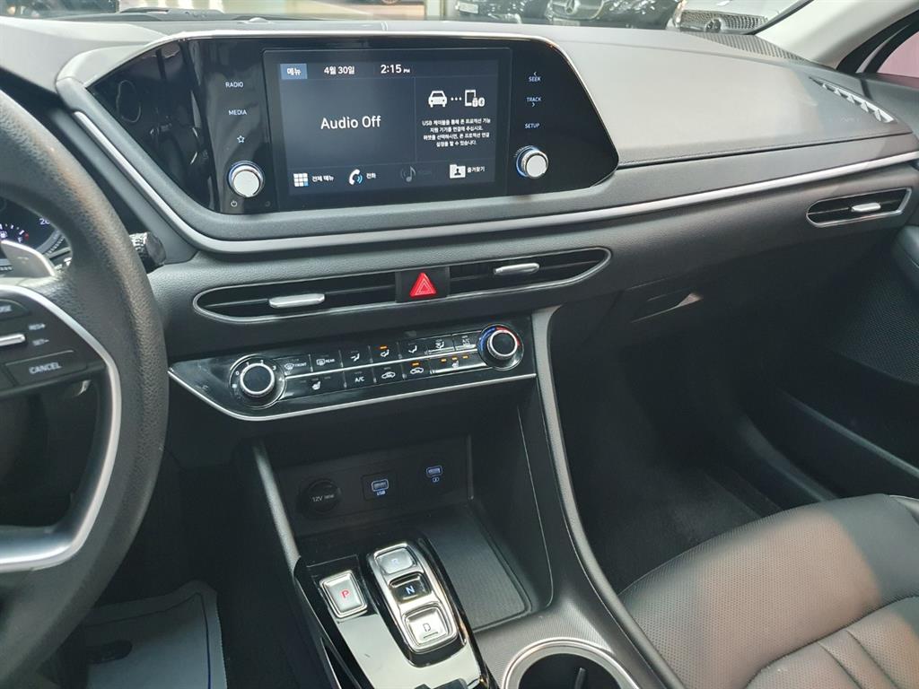 HYUNDAI Sonata - Vista 8