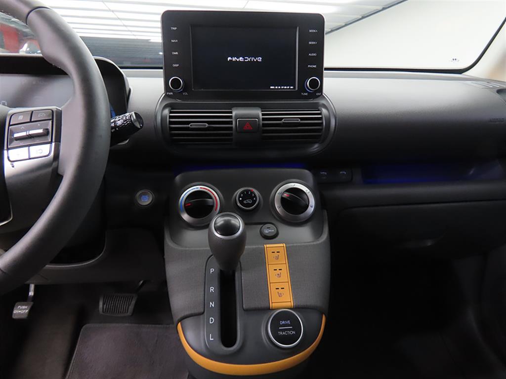 HYUNDAI Casper - Vista 10