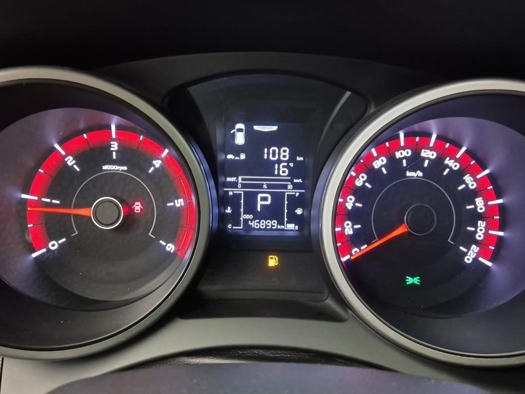 Ssangyong Tivoli - Vista 6