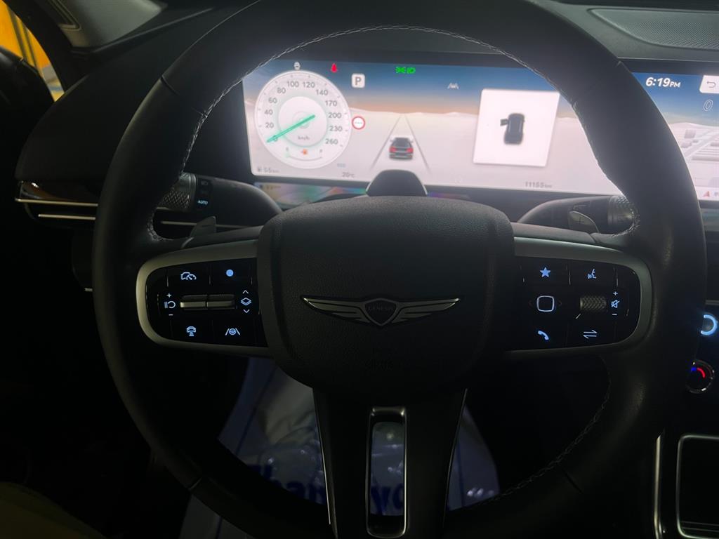 Genesis GV80 - Vista 8