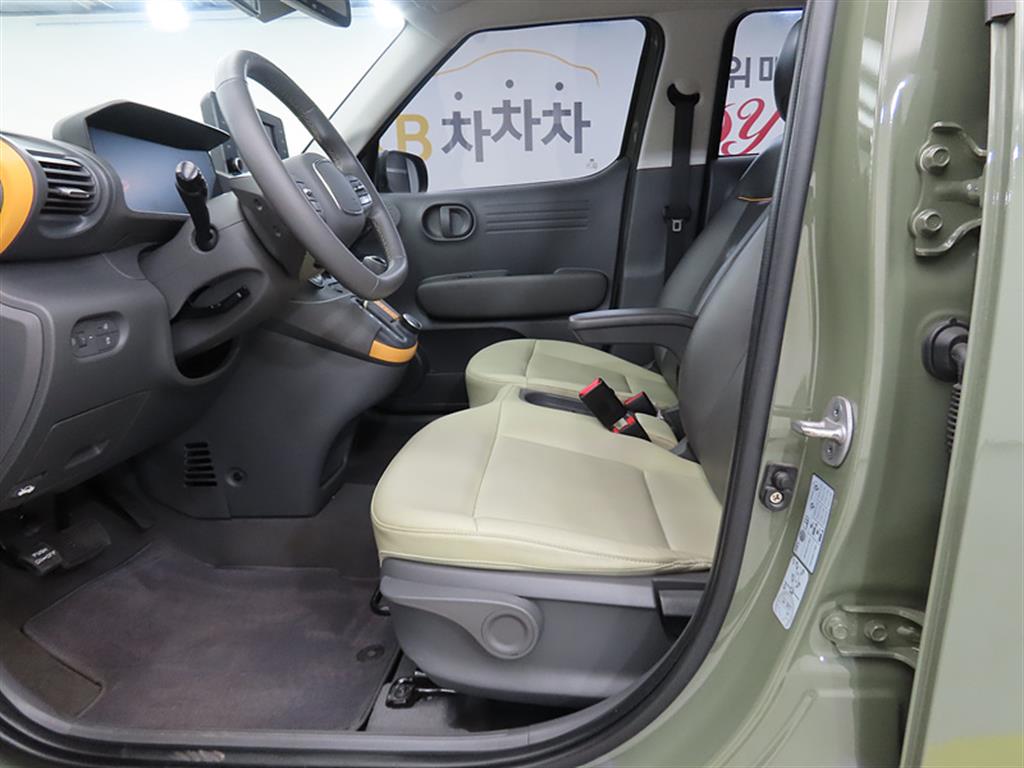 HYUNDAI Casper - Vista 5