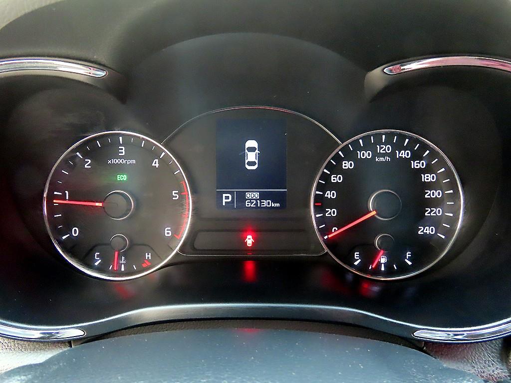 KIA K3 - Vista 9