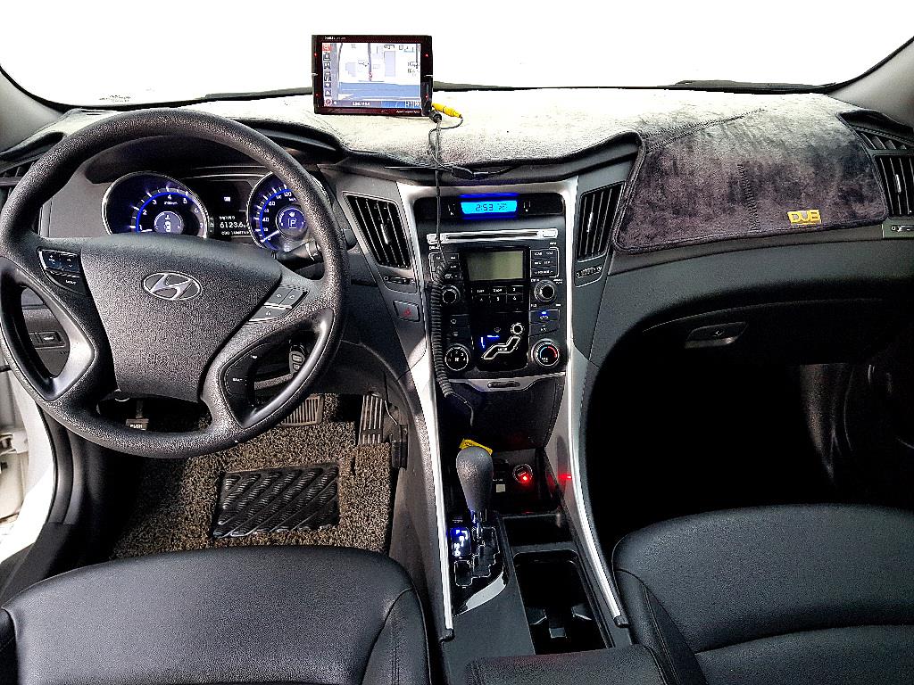 HYUNDAI Sonata - Vista 5