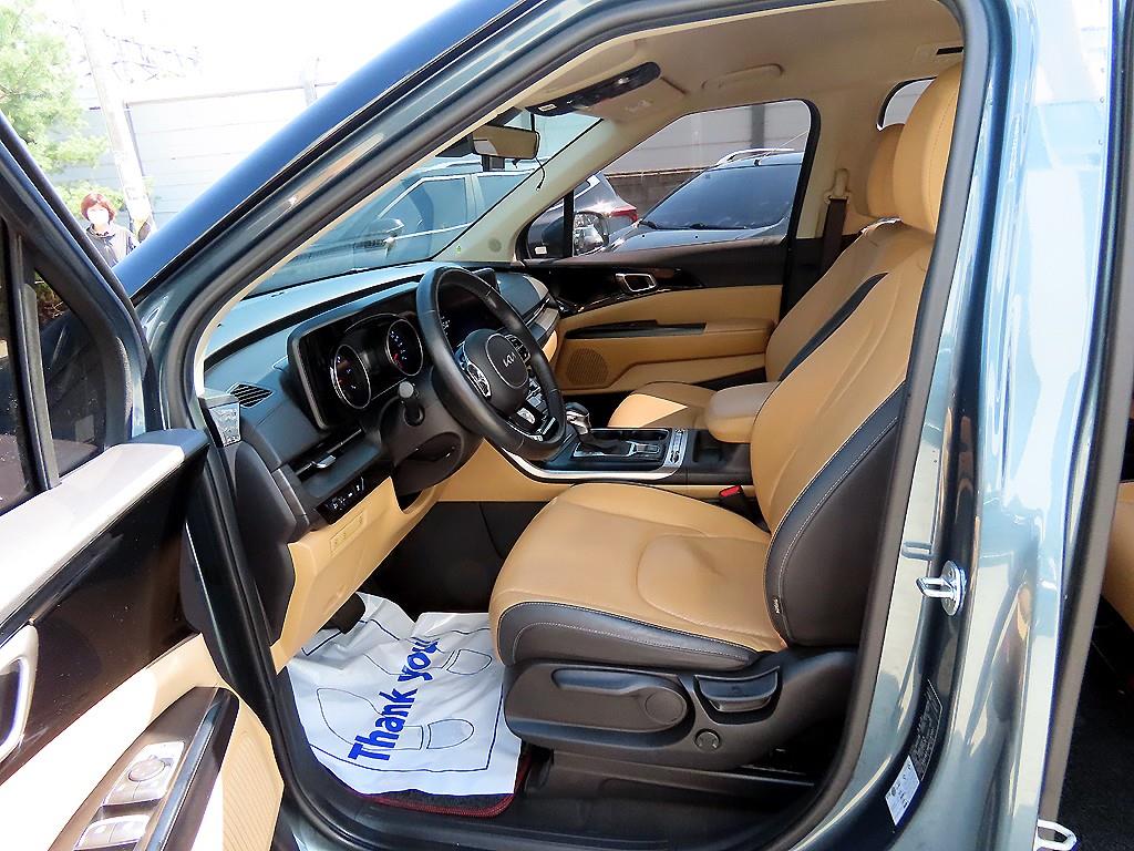 KIA Carnival - Vista 5