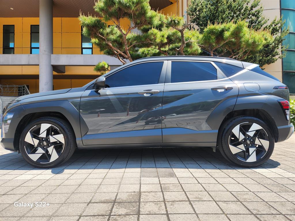 HYUNDAI Kona - Vista 6