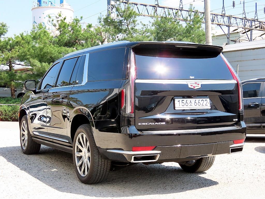 Cadillac Escalade - Vista 3