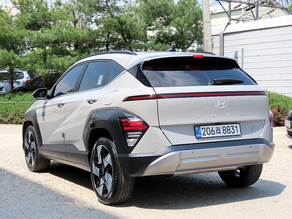 HYUNDAI Kona - Vista 3
