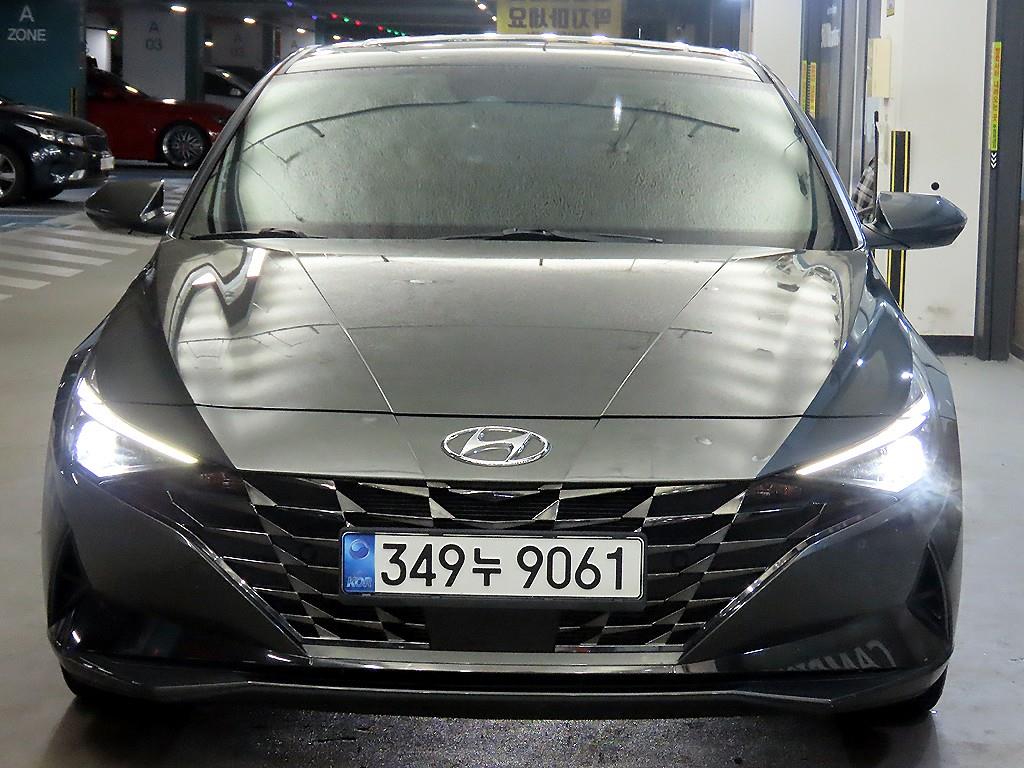 HYUNDAI Avante - Vista 2