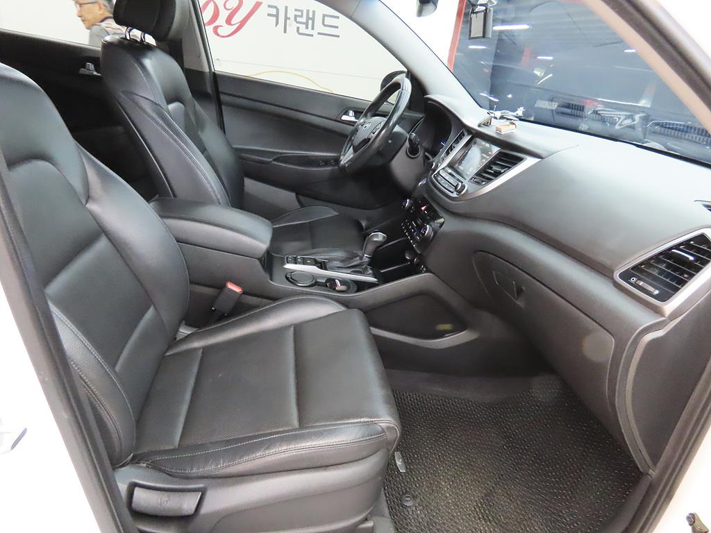HYUNDAI Tucson - Vista 12