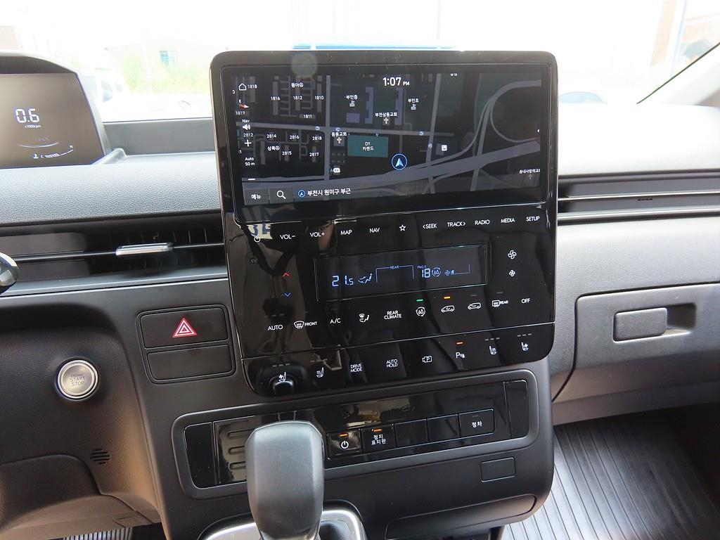 HYUNDAI Staria - Vista 9