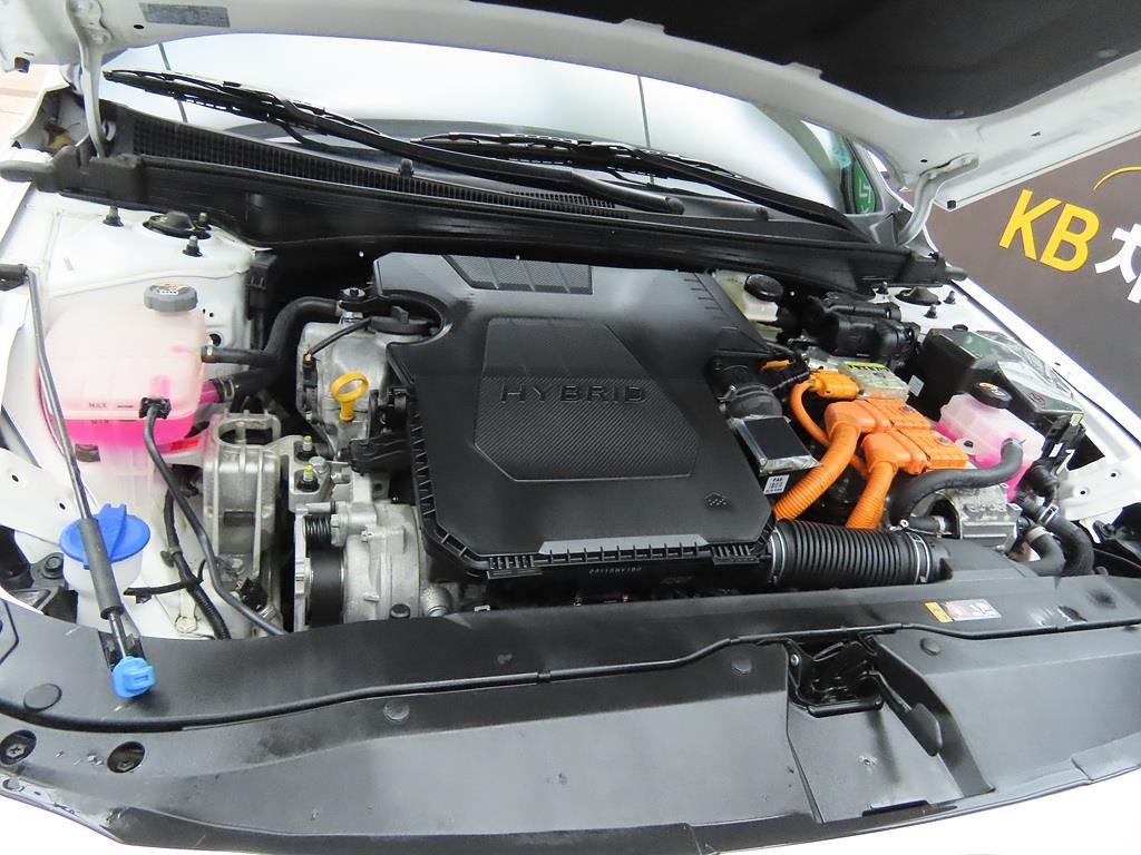 HYUNDAI Avante - Vista 5
