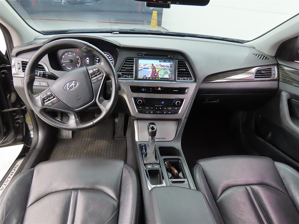 HYUNDAI Sonata - Vista 7